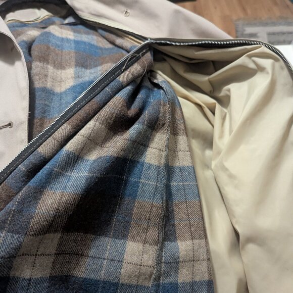 Vintage London Fog Trench Coat - Picture 3 of 6